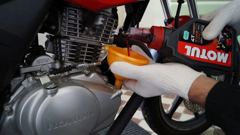 En İyi Motosiklet Yağı Markaları ve Özellikleri