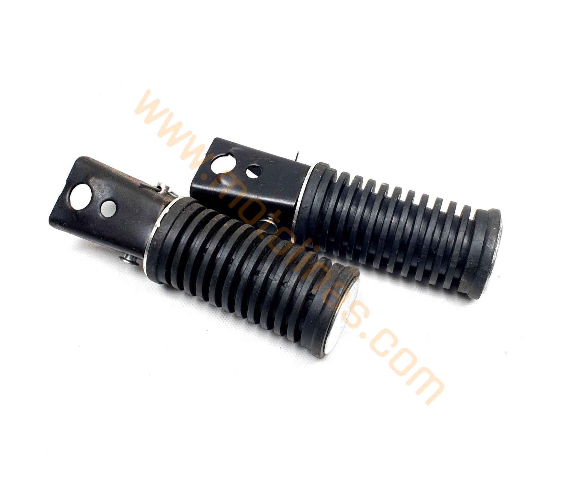 MOTOSİKLET CG 100-125-150 ARKA BASAMAK TAKIMI